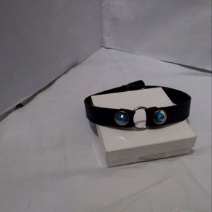 Choker necklace